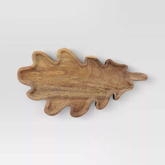 Threshold Wooden Leaf Serving Tray Brown - Target Fall Thanksgivng‎ 2024 - Picture 3 of 6